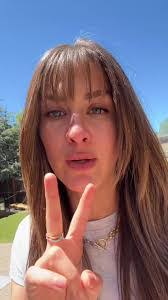 Heather Millett's Instagram, Twitter & Facebook