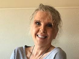 Melissa Hermann's Instagram, Twitter & Facebook