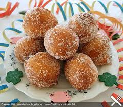 Quarkballchen Ein Gutes Rezept Aus Der Kategorie Schnell Und Einfach Bewertungen 831 Durchschnitt O 4 6 Quarkballchen Rezept Rezepte Essen Und Trinken
