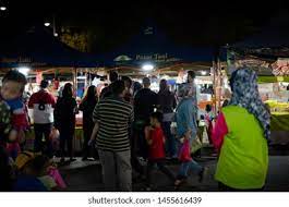 Menikmati suasana pasar malam di putrajaya presint 2 setiap hari selasa dan. Putrajaya Malaysia July 2019 Typical Crowded Stock Photo Edit Now 1455616439
