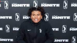 Jalen romande green (born february 9, 2002) is an american professional basketball player for the nba g league ignite of the nba g league.listed at 6 feet 6 inches (1.98 m) and 180 pounds (82 kg), he plays the shooting guard position. Jonathan Kuminga Jalen Green Combine For 48 Points In Pro Debut With G League Ignite Zagsblog