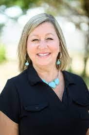 Sandy Torok's Instagram, Twitter & Facebook