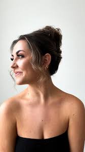 The starting point ➡️ the finished product 😍 , Maybe you look at pictures  of hair for your wedding day and think, “Could I even do that with my  hair?” , Hopefully this type of content helps and I’m ...