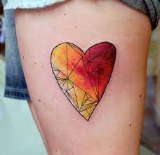 En Ninguna Parte De Los Mejores Modelos De Tatuajes No Del Corazon Tatuajes De Corazon En Acuarela Tatuaje De Corazon Geometrico Disenos De Tatuajes De Corazon