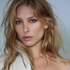 Victoria Hertel (@victoriaherteloficial) • Facebook