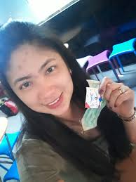 Congratulations to this gorgeous lady with kabayan boys for winning a cash  10dhs of our Scratch & Win Promotion.. Thank you for choosing Kabayan Zone  and enjoy your meal....