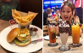 Situated on jalan batu ferringhi, it is sure to leave you with more than a few fond holiday memories. Goodyfoodies Hard Rock Cafe Penang New Look New Menu