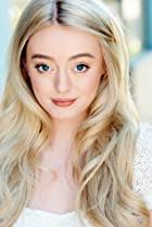 They are well suited for every personality, tastes and this is a gorgeous blonde hairstyle look which is excellent for young women and older women. Blonde Actresses Under 25 Imdb