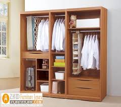 Dilengkapi dengan tempat gantung baju dan penutup debu. Model Lemari Baju Gantung Kayu Jati Desain Terlaris