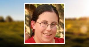 Lauren Dillard's Instagram, Twitter & Facebook