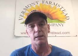 Gov. Phil Scott announces mask requirements