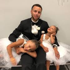Nosiphomac Daddy And His Girls Stephen Riley Ryan Wedding Flowergirls The Curry Family Stephen Curry Family Curry Daughter