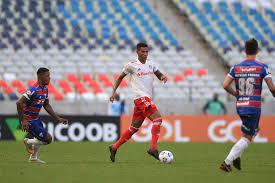 Acompanhe no uol placar ao vivo, escalação e informações do jogo fortaleza x internacional e de outros jogos veja resultados, notícias, entrevistas, fotos, vídeos e os bastidores do esporte acompanhe ao vivo os principais eventos esportivos do brasil e do mundo. Atuacoes Defesa Vive Atuacao Desastrosa E Afunda Inter Em Goleada Para O Fortaleza Internacional Ge