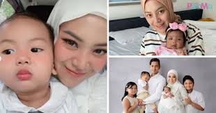Mawar atau nama penuhnya, wan mawar shaputri wan abdul rashid berkata, dengan tambah mawar, suami, raf yaakob dan keluarga cukup bahagia dengan keputusan dibuat. Cinta Masih Menyusu Tak Sanggup Berpisah Lama Dengan Anak Mawar Rashid Bawa Anak Pergi Kerja Pa Ma