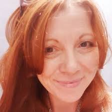 Ellen Butcher's Instagram, Twitter & Facebook