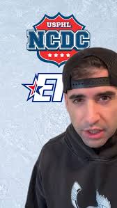 Huge thanks to former NHL defensemen Al Iafrate @aliafrate for coming to  give the boys pregame talk before their game against Capital Academy at  NAPHL Showcase in Toronto! @naphl_showcases @londoncobrashockeyclub