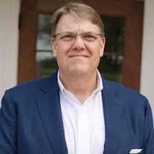 Chris Kohnen's Instagram, Twitter & Facebook