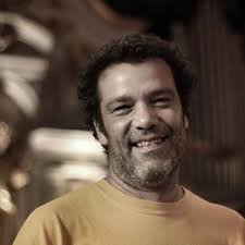 We lost a friend I the bay .his name was russ .think he might have Ben  living in a van for a while ..amynodynknow his family .thank u