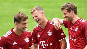 Kimmich, a versatile player, at ease in both defence and midfield, was under contract with the german champions until 2023. 4sooiskpyejjam