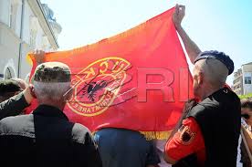 Dënohen tre veteranë të rrejshëm