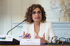 Un juzgado cita a María Jesús Montero por la indemnización que le reclama  el novio de Ayuso - Libertad Digital