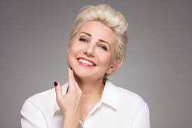 You'll also find priceless tips and tricks from the smart hair professionals at matrix. Mature Women Like The Chic Look Of Short Hairstyles