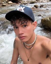 Frank Aleman's Instagram, Twitter & Facebook