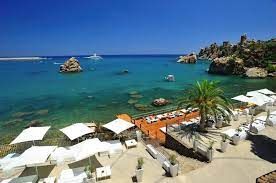 See traveller reviews, candid photos and great deals on hostels in sicily, italy on tripadvisor. From Bed To Sea Five Luxury Hotels By The Beach In Sicily Italy Magazine