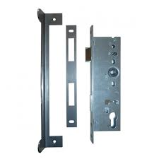 Die für das modell typischen kreisrunden ornamente mit einem durchmesser von 10 mm werden von zwei traversen im oberen bereich des tores eingerahmt. Einsteckschloss Inkl Buntbartschlussel Benz24