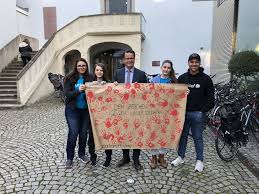 Maybe you would like to learn more about one of these? Gegen Kindersoldaten Aktion Des Offenburger Unicef Junior Team Offenburg