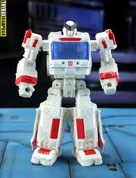 review siege ratchet toybox soapbox ratchet transformers characters kid kick