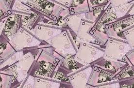 50 Notas De Pesos Dominicanos Estao Na Pilha Grande Parede Conceitual De Vida Rica Grande Quantidade De Dinheiro Foto Premium