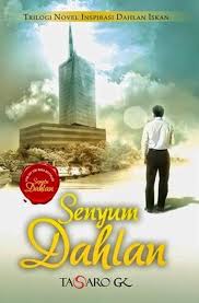 Melalui novel ini terungkap bahwa dahlan iskan dibesarkan dalam keluarga miskin di desa kebon dalem, magetan, jawa tengah yang harus berjuang memenuhi kebutuhan hidupnya. Tasaro Gk Dahlan Iskan Senyum Dahlan Review Buku Papabackpacker