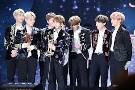 Gwacheon, korea selatan, 4 desember 1992. Pin Oleh Teerarat Tanasatienrat Di Bts Orang Lucu Bts Gwangju