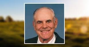 Helen Lein's Instagram, Twitter & Facebook