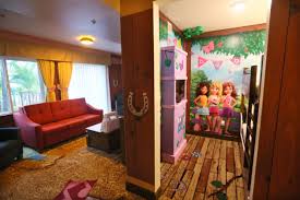 If you can, you literally need to separate your trip to carlsbad, ca just for the hotel and another trip for the theme park to truly maximize your stay. Lego Friends Move Into Legoland Hotel With New Themed Rooms At California Resort Inpark Magazine