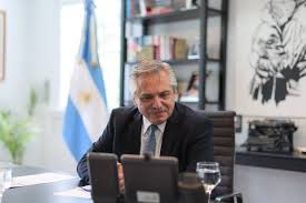 Esas palabras del presidente argentino, alberto fernández, provocaron una fuerte polémica, que rápidamente se vio reflejada en los principales medios en su cuenta de twtiter, eduardo publicó: La Jornada Invita Amlo A Alberto Fernandez A Ceremonia Del Dia De La Bandera