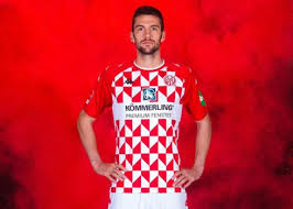 El jugador escribió un mensaje en su cuenta de instagram en que le agradeció a la afición y a todas las personas que lo ayudaron en su paso por. Camisetas Kappa De Independiente Santa Fe 2021 22