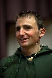 Frau nicole und dem patenkind in der mongolei geplant gewesen. Ueli Steck Wikipedia