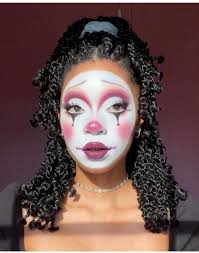 Clown makeup