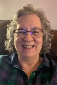 Which hair style looks better?