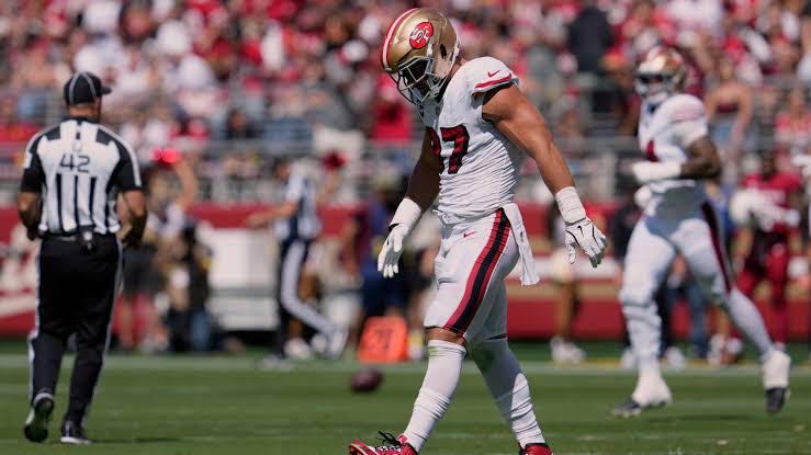49ers' Nick Bosa exits win vs. Cardinals with knee injury, gives  thumbs-down to crowd | NEWS10 ABC