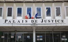 Beauvais 8 Mois De Prison Ferme Pour Avoir Regle Ses Comptes A Coups De Marteau Le Parisien