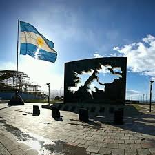It lies about 300 miles (480 km) northeast of the southern tip of south america and a similar distance east of the strait of magellan. Do You Think The United Kingdom Should Hand Over Control Of The Falkland Malvinas Islands To Argentina Quora
