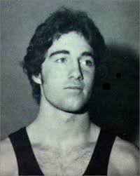 Dean Moon's Instagram, Twitter & Facebook