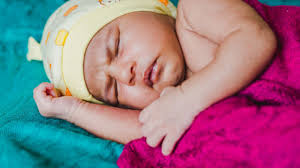 Und die sagt ihm, wann es wach ist und wann es schlafenszeit ist. Alles Uber Den Babyschlaf Und Wie Wir Ihn Fordern Konnen