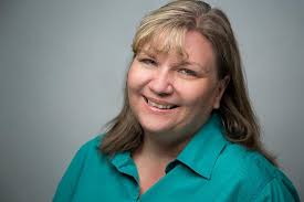 Amazon.com: Under the Mistletoe (A Timeless Romance Anthology):  9781941145913: Anderson, Cindy Roland, Lyon, Annette, Bellon, Julie  Coulter, Eden, Sarah M., Moore, Heather B., Griffith, Jennifer: Books