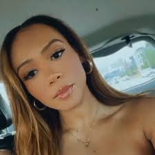 Raven🌺 (@ravenjoii)