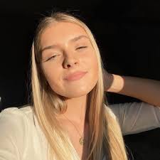 Kayla Sturm (@Kayla_Sturm)