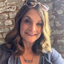 Best way to start a new year! 👩🏼‍🎓📚 I'm very grateful to have had the  opportunity to continue my formal education to earn a Master of Business  Administration, with a focus in